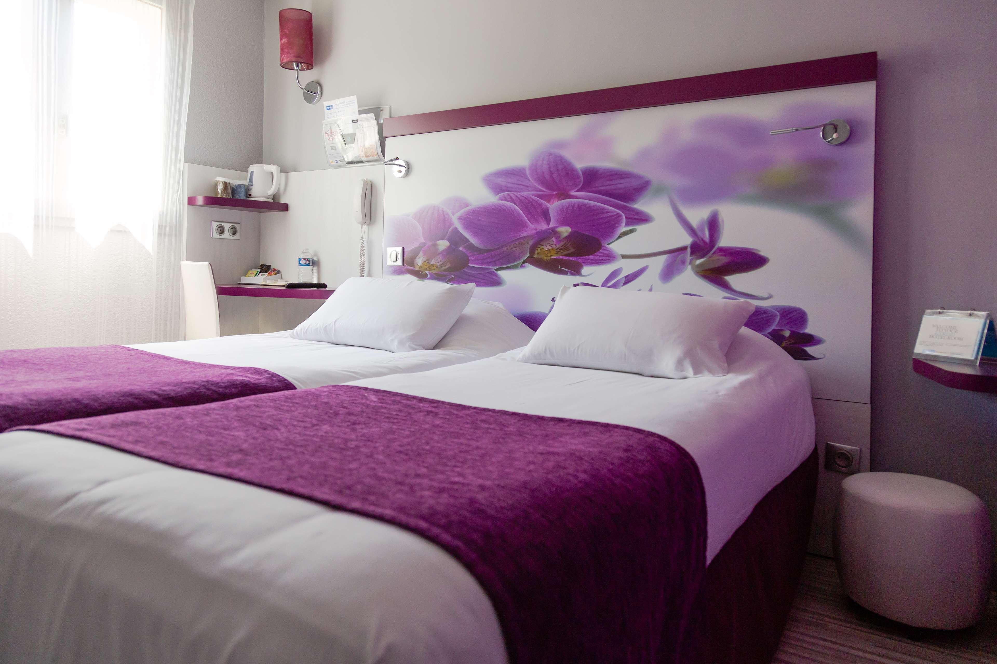 Kyriad Sud - A709 Hotel