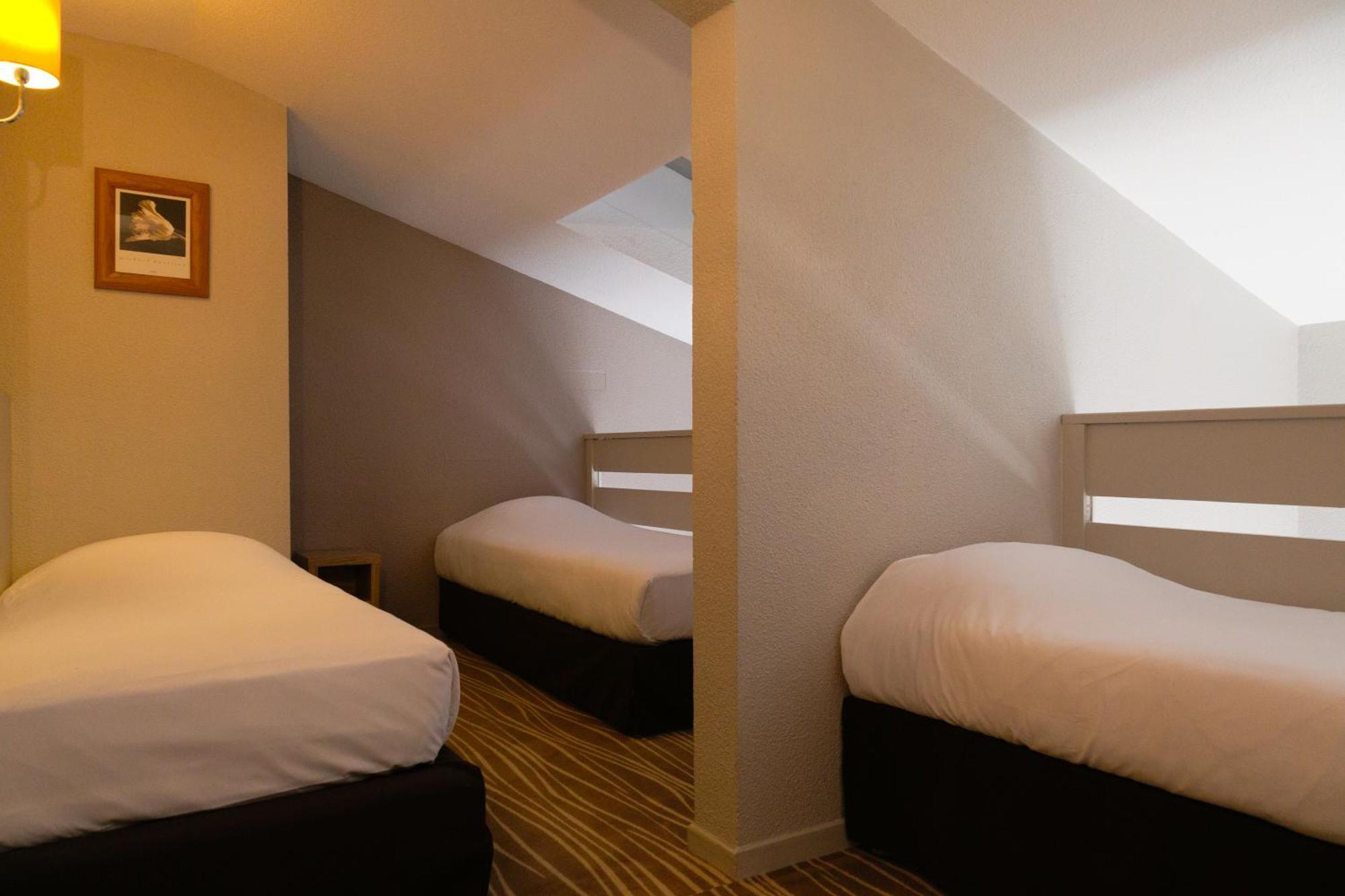 Kyriad Sud - A709 Hotel
